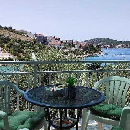 Rogoznica Seafront Apartment - Kalebova Luka エクステリア 写真